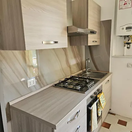 Vicino Lo Stadio Con Garage * Piacenza